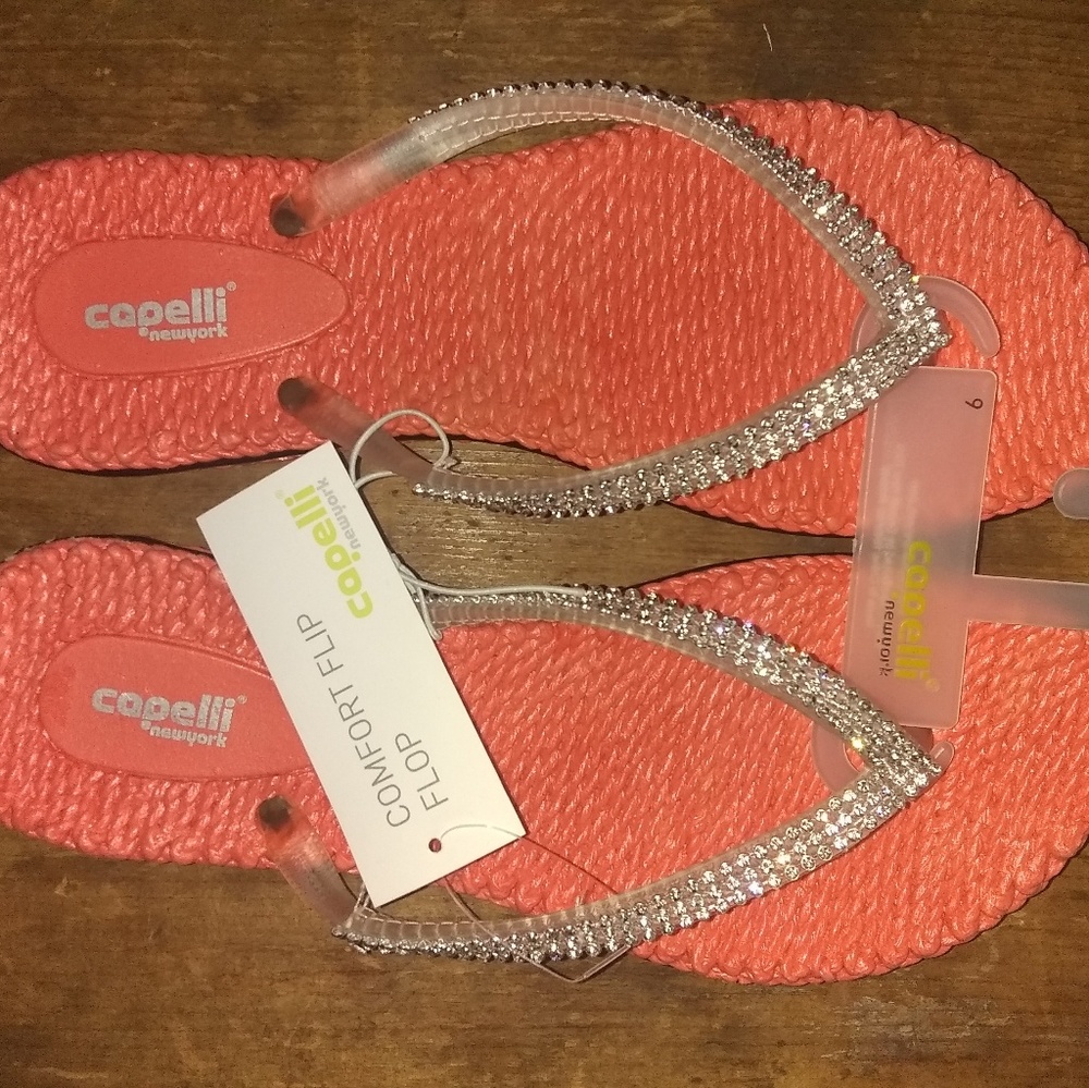 Coral style flipflops